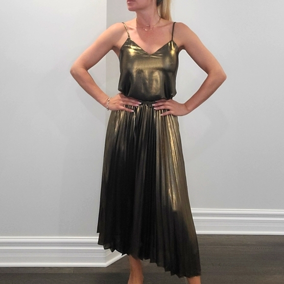 NWT Banana Republic Skirt And Top✨️ - Picture 1 of 7